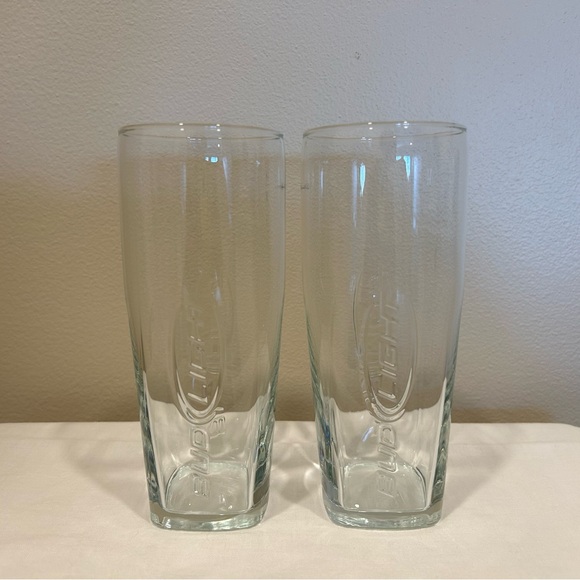 Bud Light Beer 2 Clear Raised Logo Tapered Drinking Pilsner Glasses 7” Tall - Picture 1 of 8